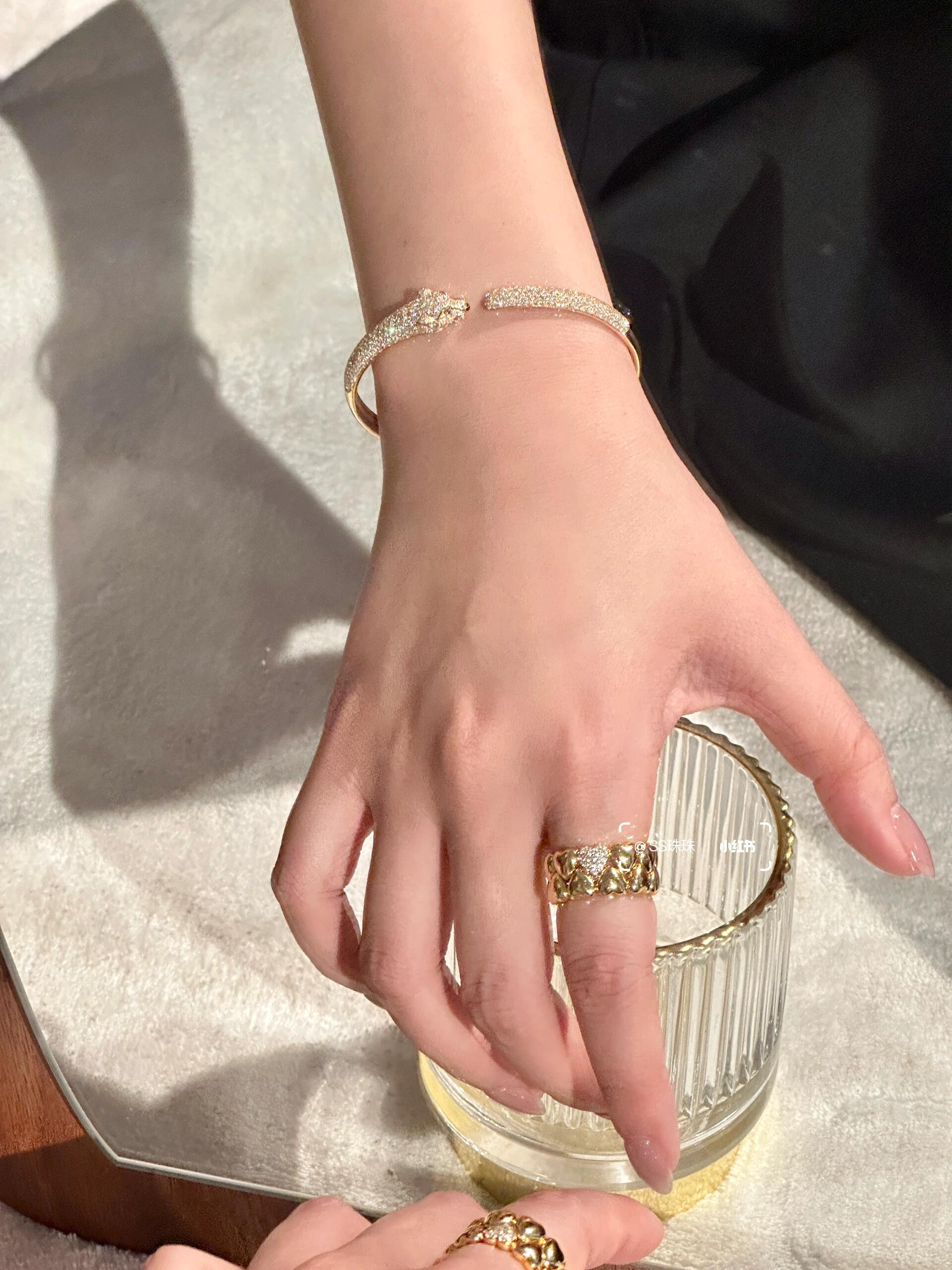 Cartier Cartie*最新款，非常的上镜‼ 设计很特别值得入手 高级手工坊系列