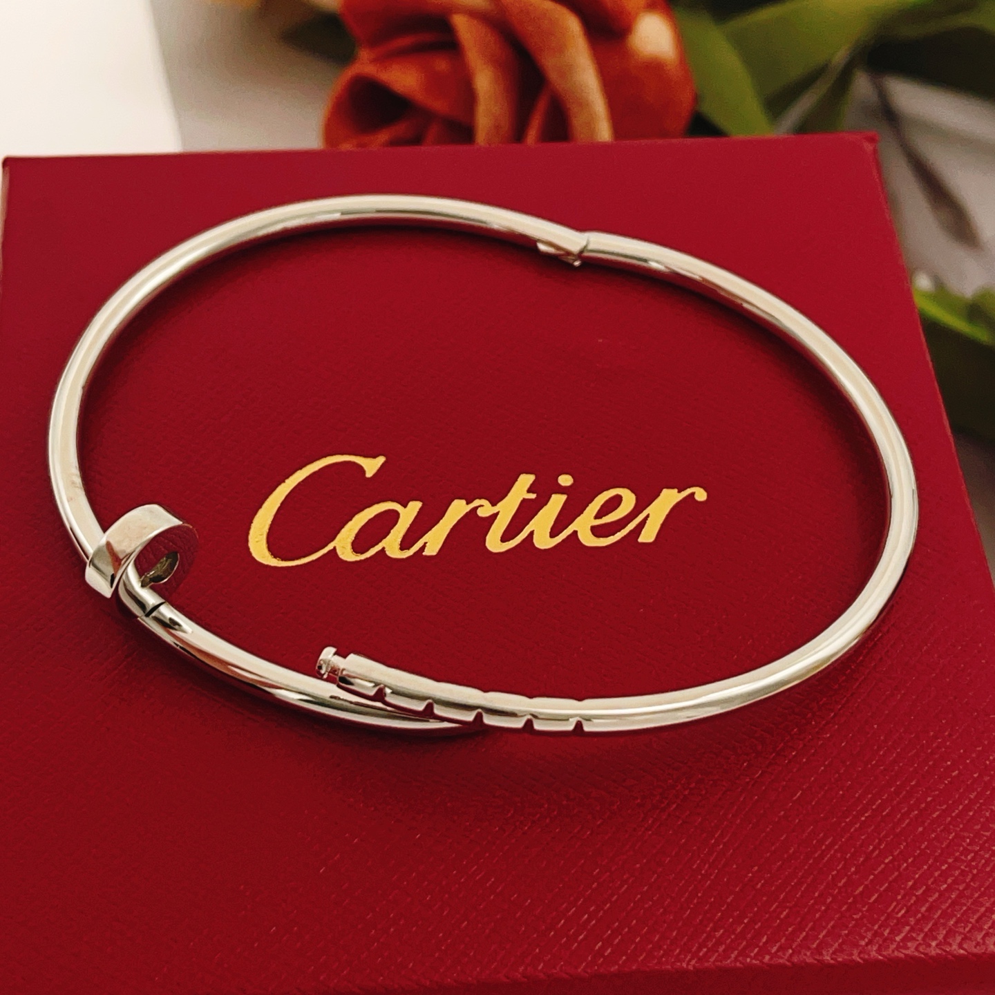 Cartier Cartie*最新款，非常的上镜‼ 设计很特别值得入手 高级手工坊系列
