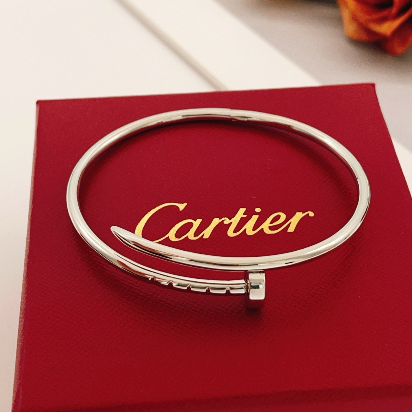 Cartier Cartie*最新款，非常的上镜‼ 设计很特别值得入手 高级手工坊系列