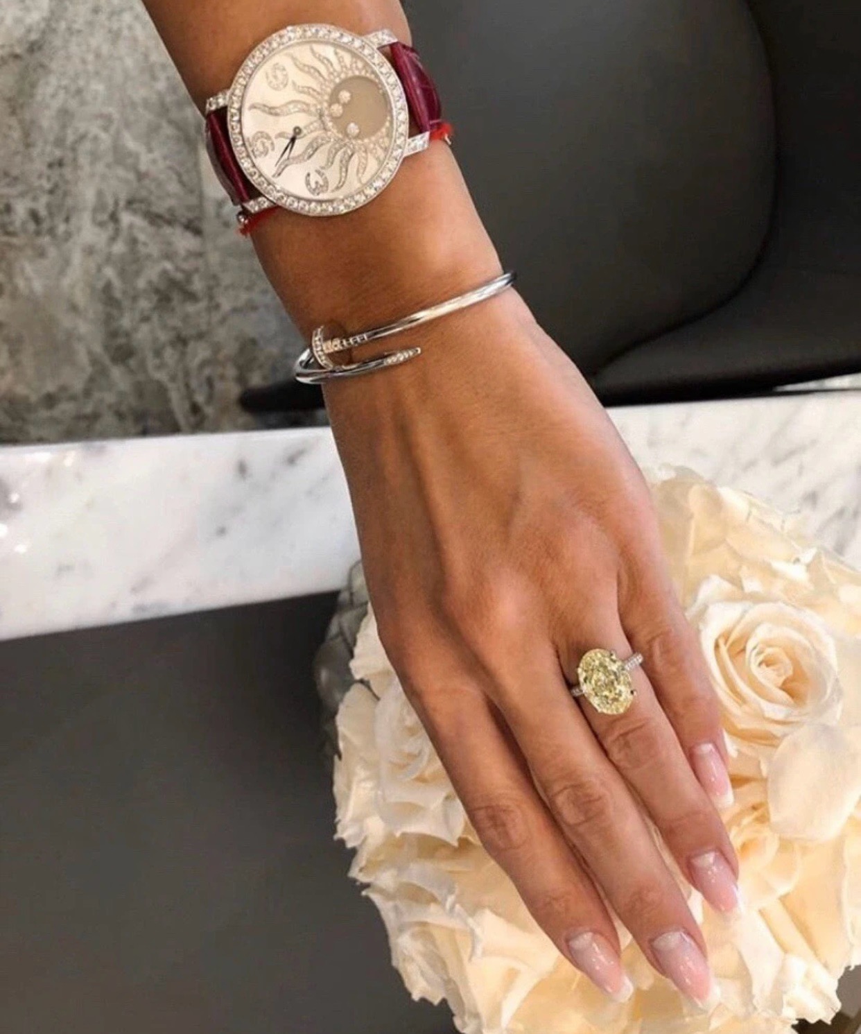 Cartier Cartie*最新款，非常的上镜‼ 设计很特别值得入手 高级手工坊系列