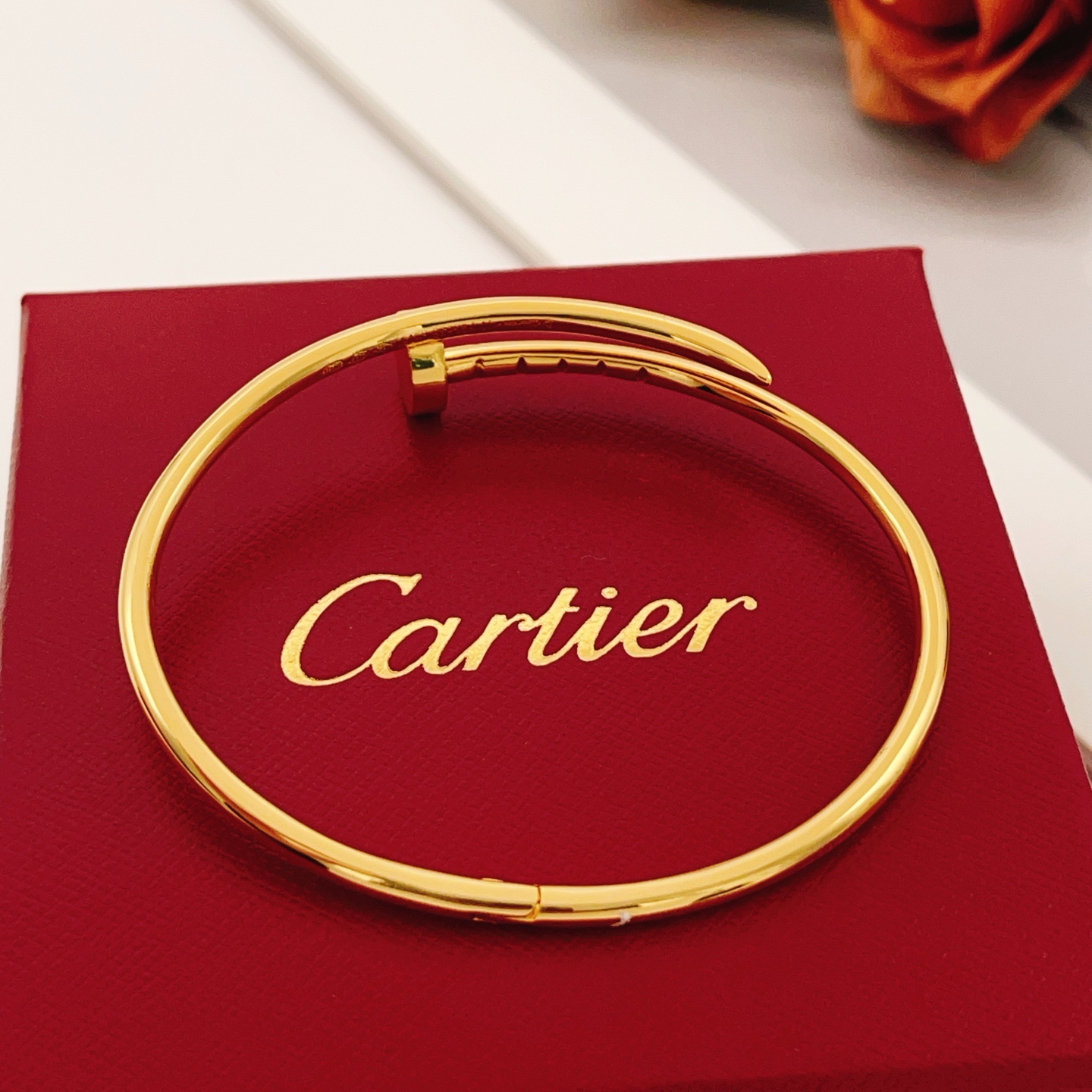 Cartier Cartie*最新款，非常的上镜‼ 设计很特别值得入手 高级手工坊系列