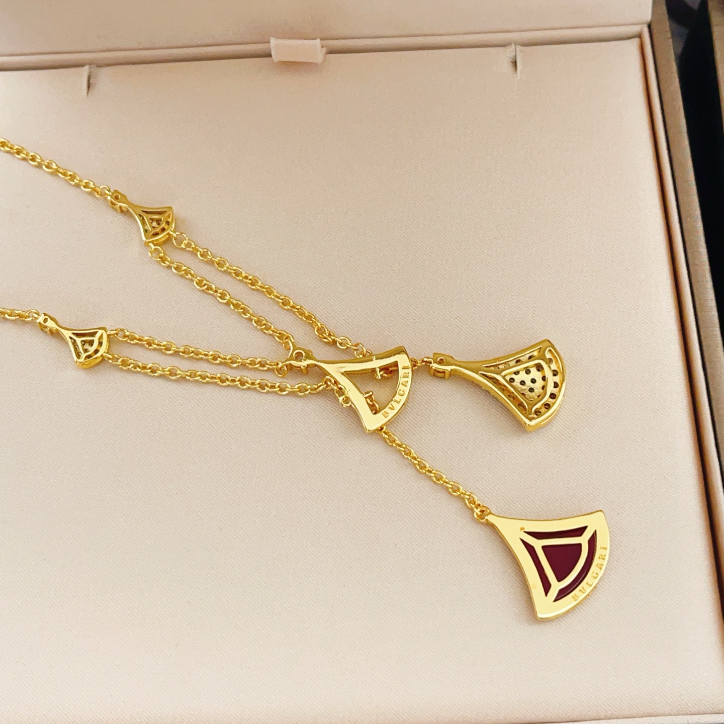 Bvlgari Haute Joaillerie Fine Jewelry Earrings Necklace Ring 2