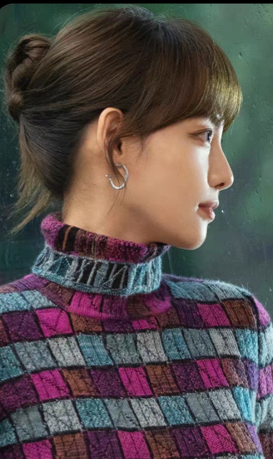 【Tiffany*帝芙尼最新款🆕🆕玫瑰金满钻半圆笑脸耳钉】一致官网黄铜材质，非常的上镜‼️设计很特别值得