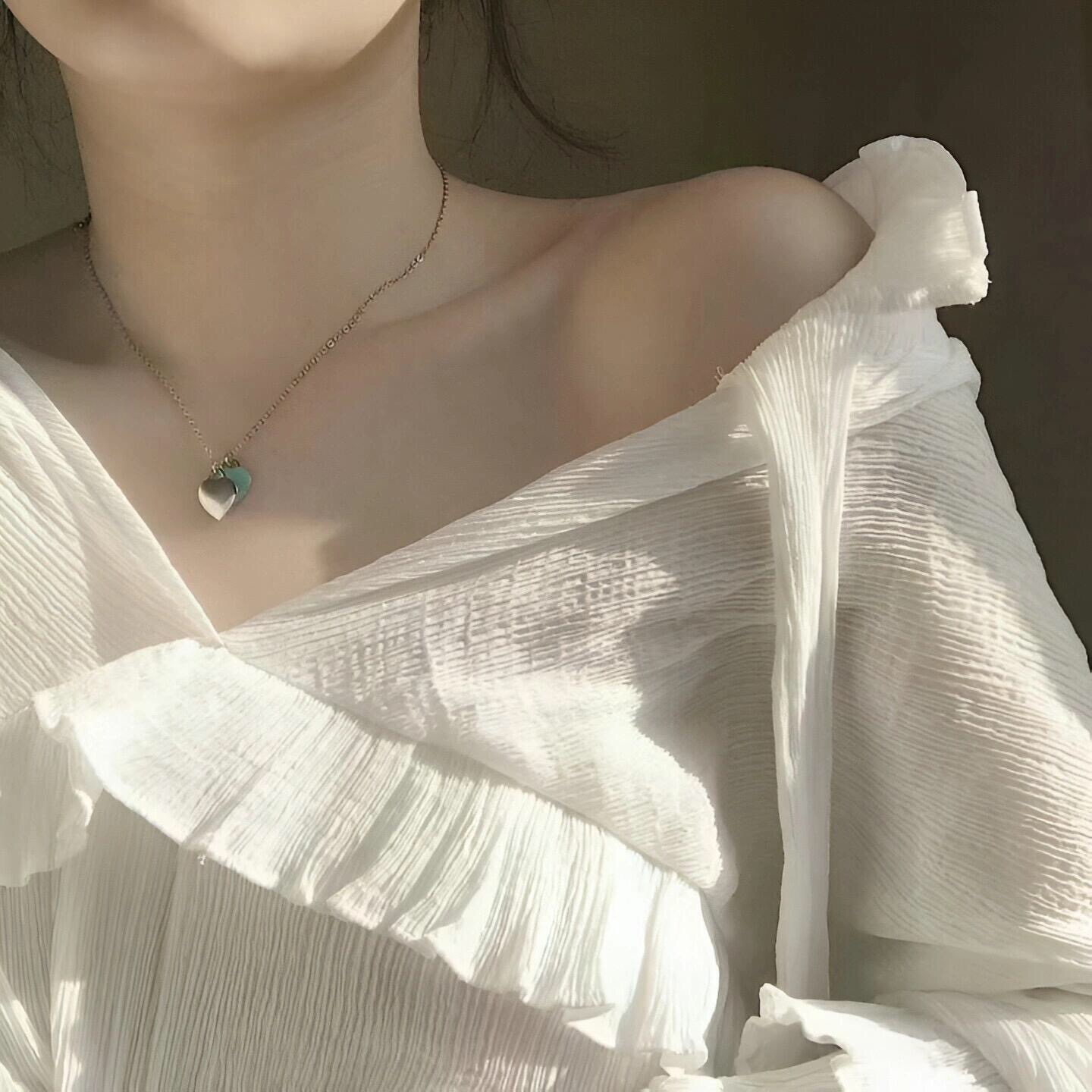 【Tiffany*帝芙尼最新款🆕🆕银色双爱心红爱心项链】一致官网黄铜材质,非常的上镜‼️设计很特别值得入 【Tiffany*帝芙尼最新款🆕🆕银色双爱心红爱心项链】一致官网黄铜材质,非常的上镜‼️设计很特别值得入