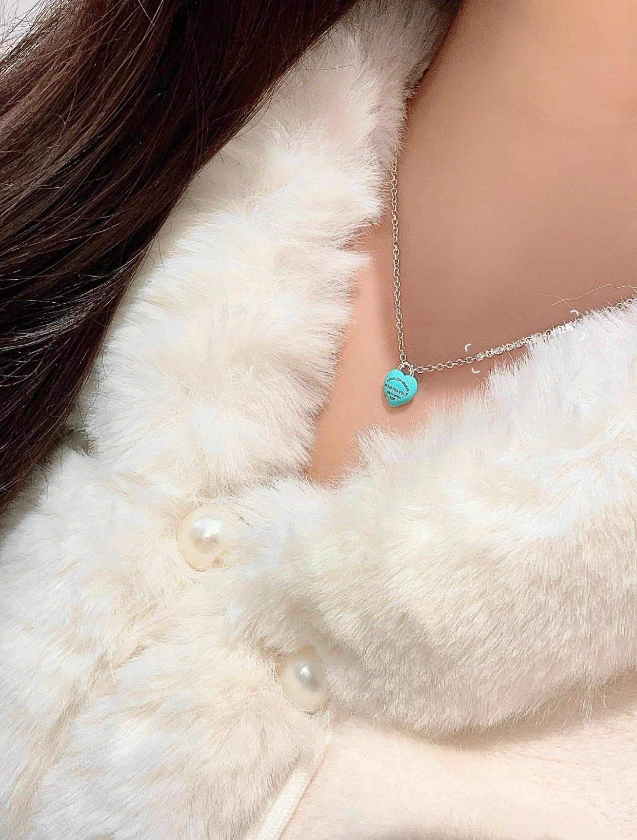 【Tiffany*帝芙尼最新款🆕🆕银色蓝爱心项链】一致官网黄铜材质，非常的上镜‼️设计很特别值得入手。高