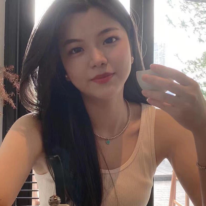 【Tiffany*帝芙尼最新款🆕🆕银色珍珠光面粉色爱心项链】一致官网黄铜材质，非常的上镜‼️设计很特别值