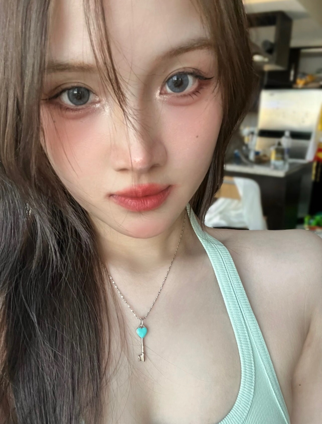 【Tiffany*帝芙尼最新款🆕🆕银色蓝锁匙项链】一致官网黄铜材质，非常的上镜‼️设计很特别值得入手。高