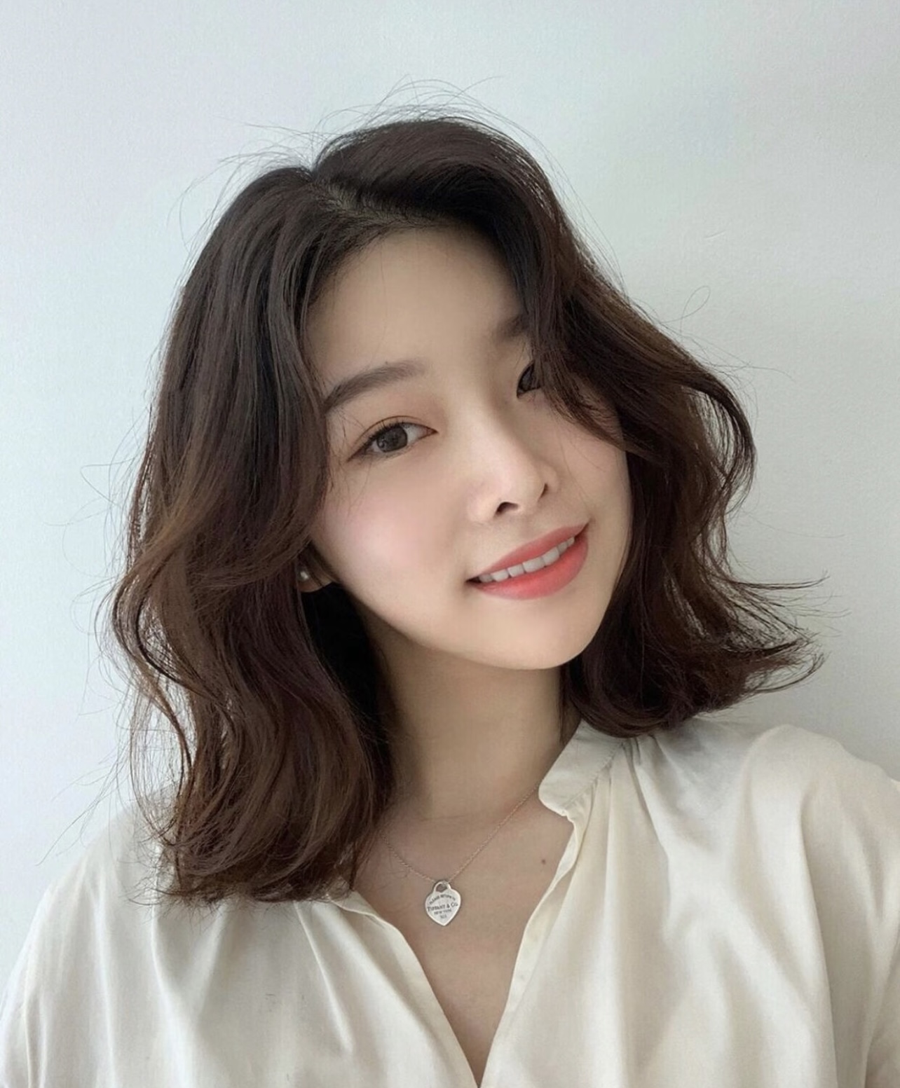 【Tiffany*帝芙尼最新款🆕🆕银色单钻爱心项链】一致官网黄铜材质，非常的上镜‼️设计很特别值得入手。