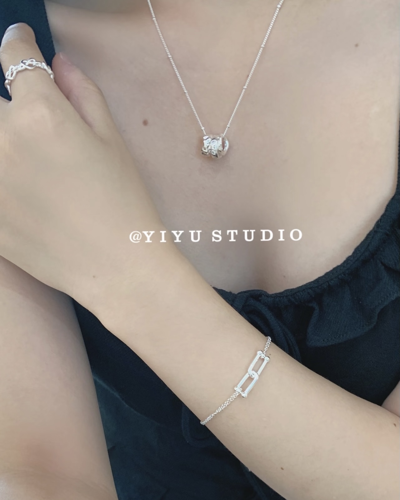 TS060银色TS061金色TS062玫瑰金【Tiffany*帝芙尼最新款🆕🆕三色光面马蹄手链】一致官网 TS060银色TS061金色TS062玫瑰金【Tiffany*帝芙尼最新款🆕🆕三色光面马蹄手链】一致官网