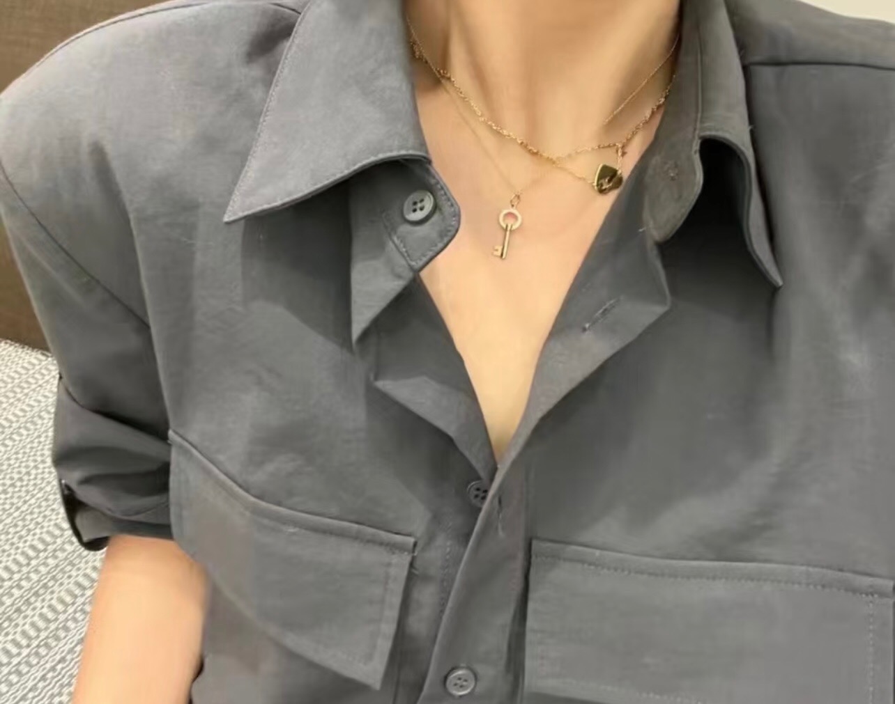 【Tiffany*帝芙尼最新款🆕🆕玫瑰金镶钻锁匙项链】一致官网黄铜材质，非常的上镜‼️设计很特别值得入手