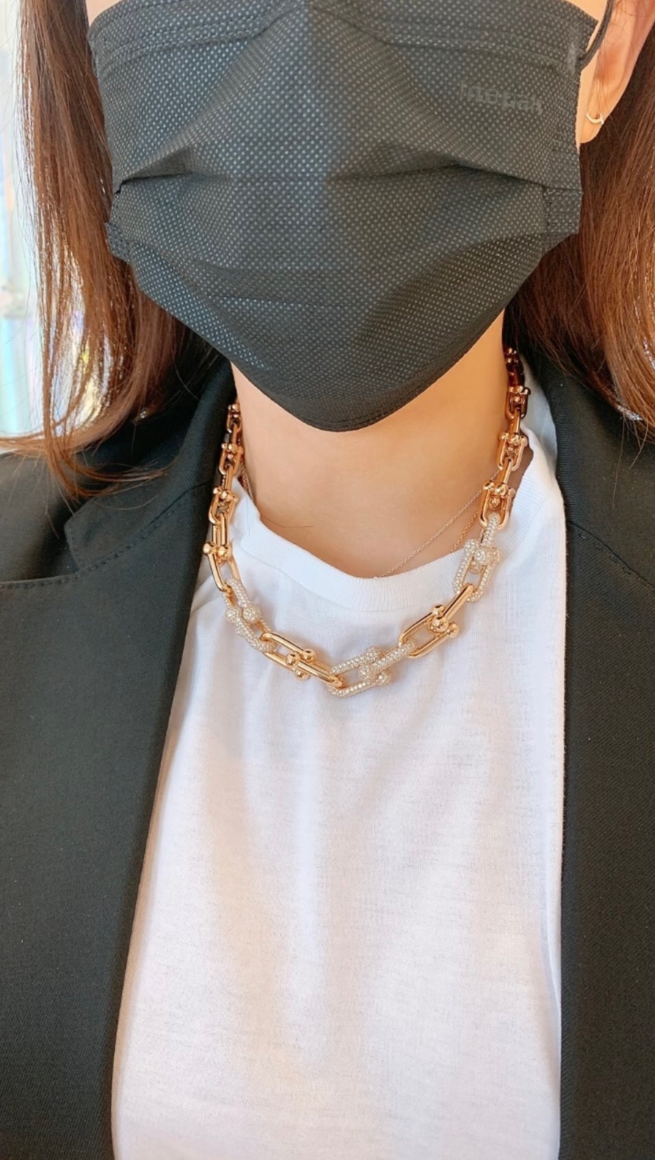 【Tiffany*帝芙尼最新款🆕🆕金色镶钻渐变马蹄项链】一致官网黄铜材质，非常的上镜‼️设计很特别值得入