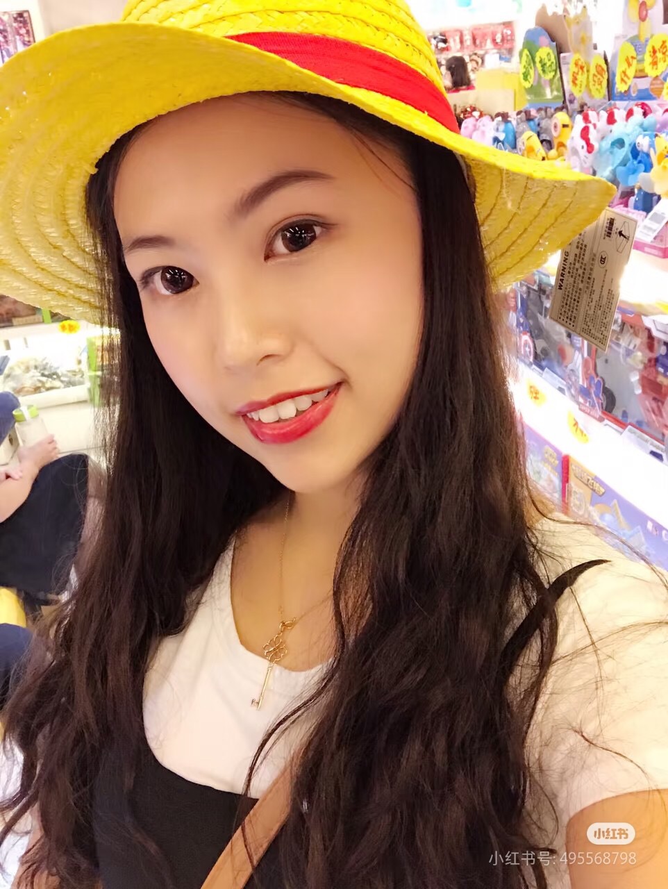 【Tiffany*帝芙尼最新款🆕🆕玫瑰金光面锁匙项链】一致官网黄铜材质，非常的上镜‼️设计很特别值得入手