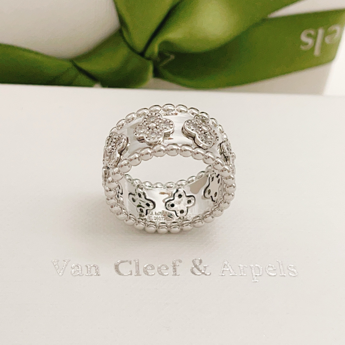 大小尺寸:6号、7号、8号【VanCleef*ArPel* 梵克雅宝最新款🆕🆕银色万花筒戒指】一致官网黄 大小尺寸:6号、7号、8号【VanCleef*ArPel* 梵克雅宝最新款🆕🆕银色万花筒戒指】一致官网黄