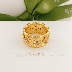 大小尺寸:6号、7号、8号【VanCleef*ArPel* 梵克雅宝最新款🆕🆕金色万花筒戒指】一致官网黄 大小尺寸:6号、7号、8号【VanCleef*ArPel* 梵克雅宝最新款🆕🆕金色万花筒戒指】一致官网黄