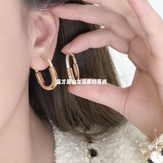 TE091金色TE092玫瑰金【Tiffany*帝芙尼最新款🆕🆕两色半钻耳钉】一致官网黄铜材质,非常的上 TE091金色TE092玫瑰金【Tiffany*帝芙尼最新款🆕🆕两色半钻耳钉】一致官网黄铜材质,非常的上