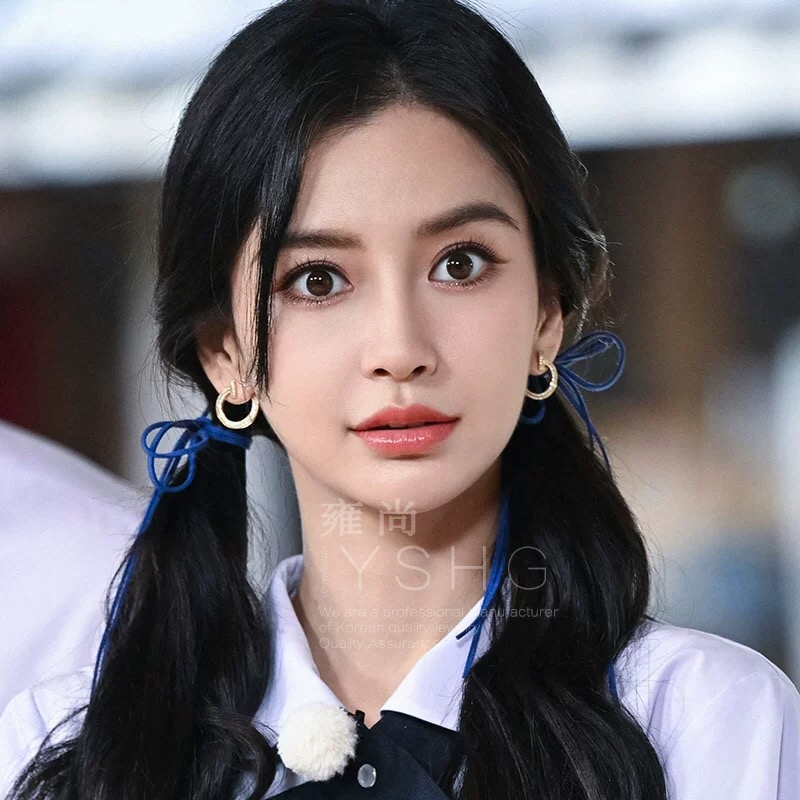 【Tiffany*帝芙尼最新款🆕🆕玫瑰金满钻半圆笑脸耳钉】一致官网黄铜材质，非常的上镜‼️设计很特别值得