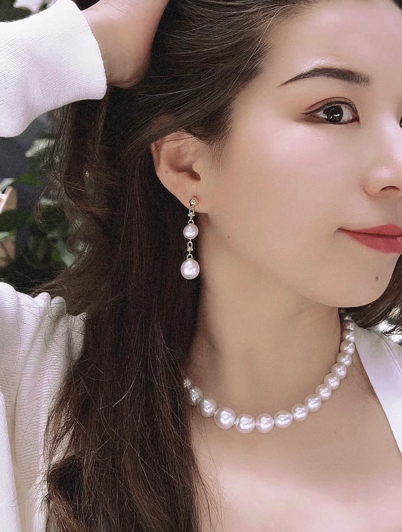 【Tiffany*帝芙尼最新款🆕🆕银色流苏珍珠耳钉】一致官网黄铜材质，非常的上镜‼️设计很特别值得入手。