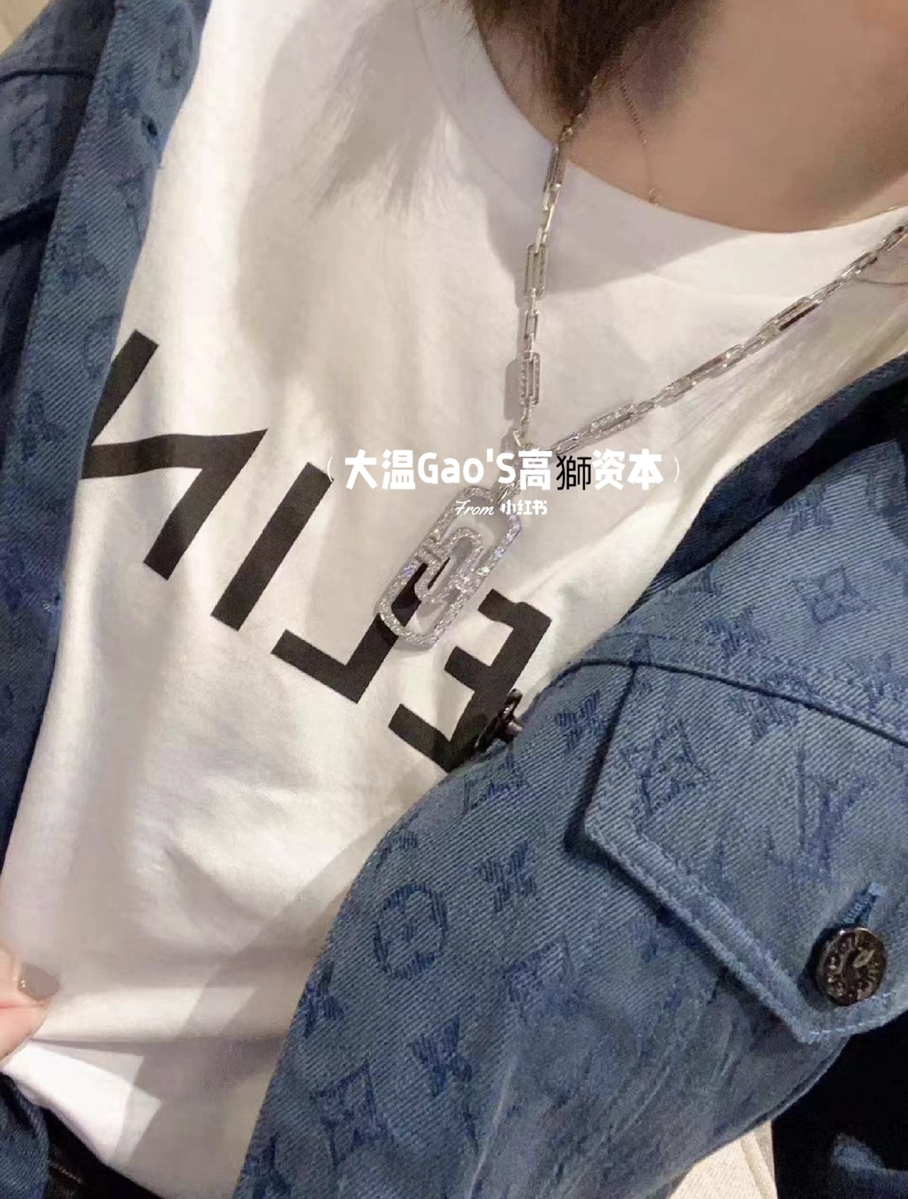 【BVLGARI宝格丽最新款🆕🆕银色满钻回形针项链】一致官网黄铜材质，非常的上镜‼️设计很特别值得入手。