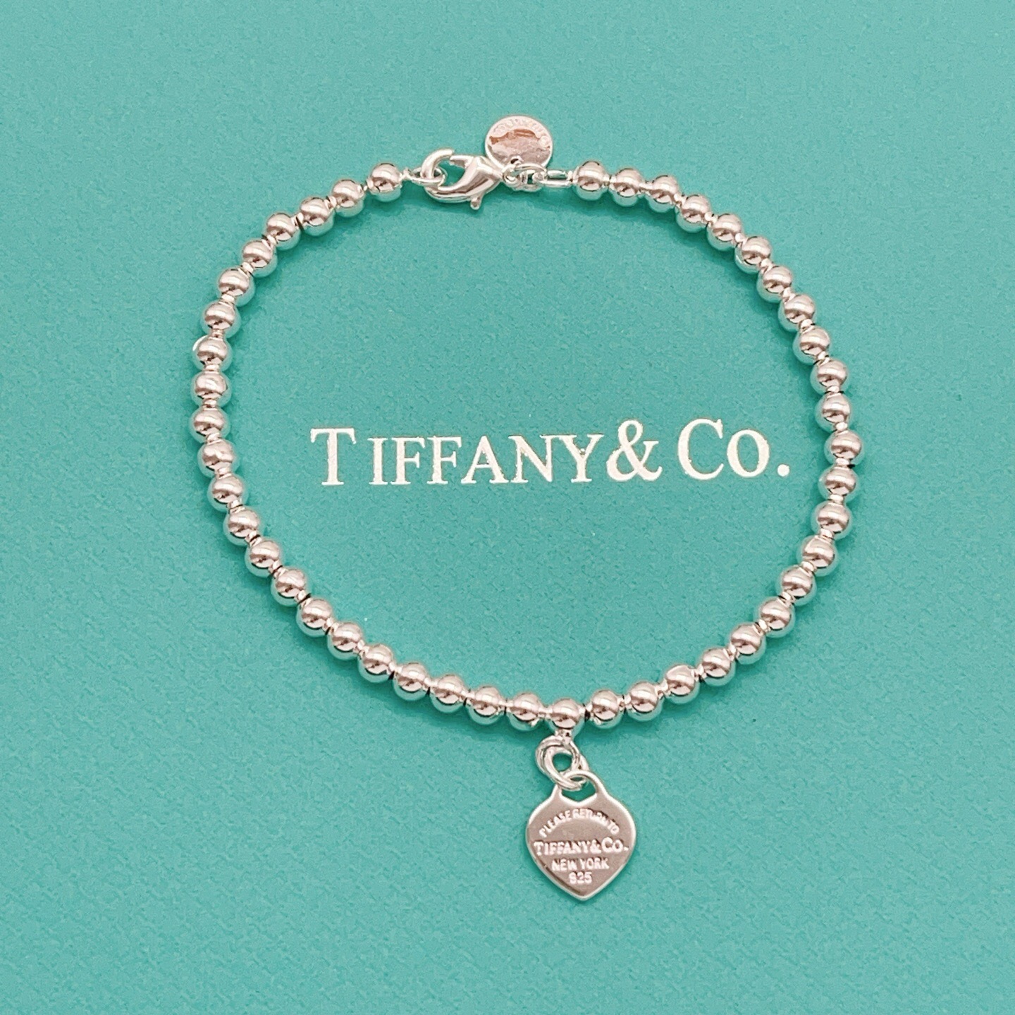【Tiffany*帝芙尼最新款🆕🆕银色光面珍珠爱心手链】一致官网黄铜材质，非常的上镜‼️设计很特别值得入