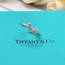 尺寸:均码【Tiffany*帝芙尼最新款🆕🆕银色镶钻开口绳结戒指】一致官网黄铜材质,非常的上镜‼️设计很 尺寸:均码【Tiffany*帝芙尼最新款🆕🆕银色镶钻开口绳结戒指】一致官网黄铜材质,非常的上镜‼️设计很
