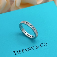尺寸码6,7,8【Tiffany*帝芙尼最新款🆕🆕银色镶钻镂空戒指】一致官网黄铜材质,非常的上镜‼️设计 尺寸码6,7,8【Tiffany*帝芙尼最新款🆕🆕银色镶钻镂空戒指】一致官网黄铜材质,非常的上镜‼️设计