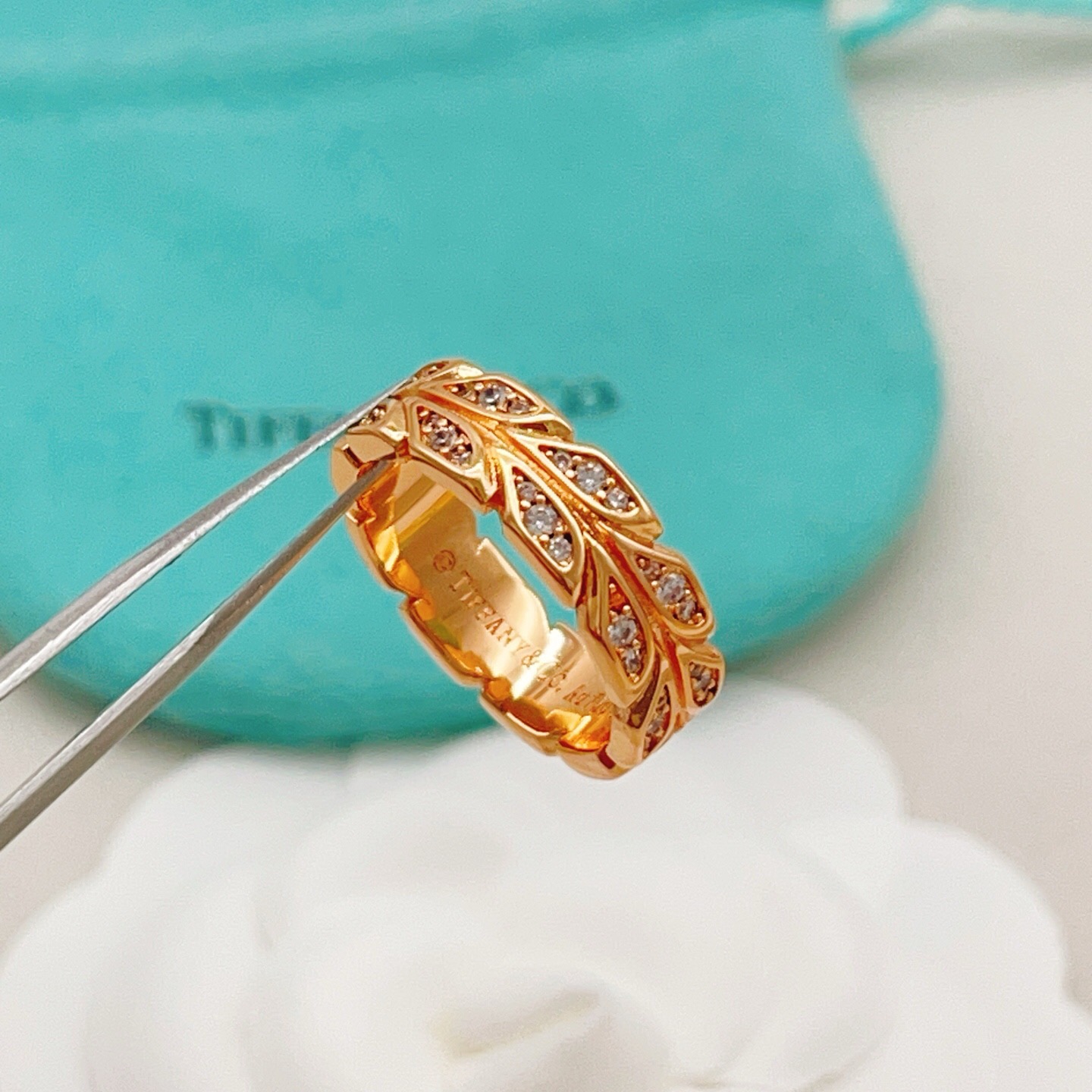 尺寸:6，7，8 码【Tiffany*帝芙尼最新款🆕🆕玫瑰金镶钻叶片戒指】一致官网黄铜材质，非常的上镜‼