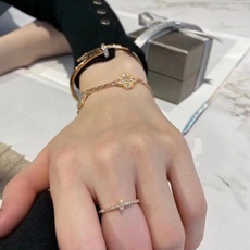 尺寸码数:6.7.8码【Tiffany*帝芙尼最新款🆕🆕金色满钻T字母^_^^_^戒指】一致官网黄铜材质 尺寸码数:6.7.8码【Tiffany*帝芙尼最新款🆕🆕金色满钻T字母^_^^_^戒指】一致官网黄铜材质