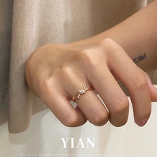 尺寸码数:6.7.8码【Tiffany*帝芙尼最新款🆕🆕玫瑰金镶钻绳结戒指】一致官网黄铜材质,非常的上镜 尺寸码数:6.7.8码【Tiffany*帝芙尼最新款🆕🆕玫瑰金镶钻绳结戒指】一致官网黄铜材质,非常的上镜
