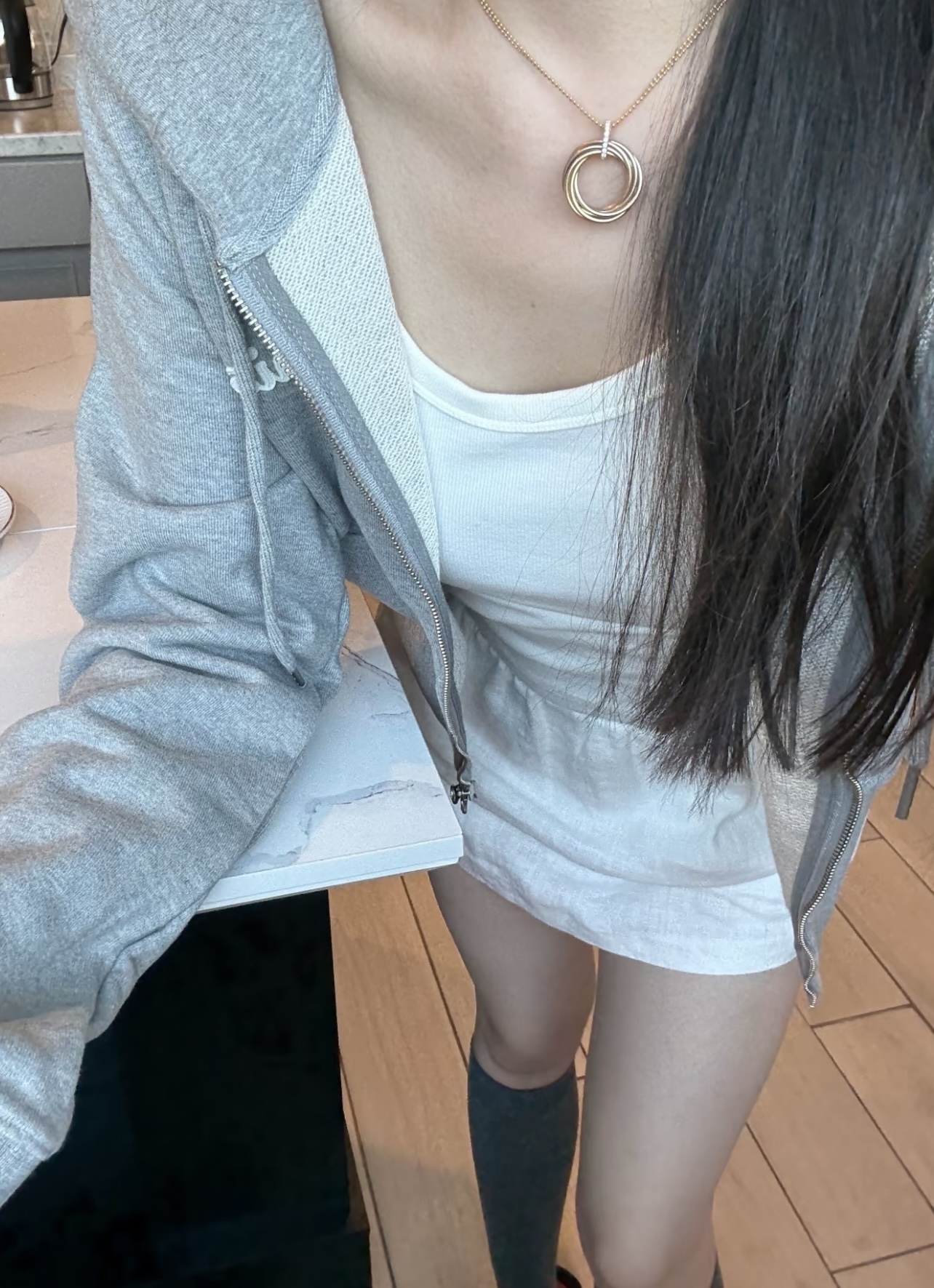 【Cartie*卡地亚最新款🆕🆕玫瑰金镶钻三拼色三环扣项链】一致官网黄铜材质，非常的上镜‼️设计很特别值
