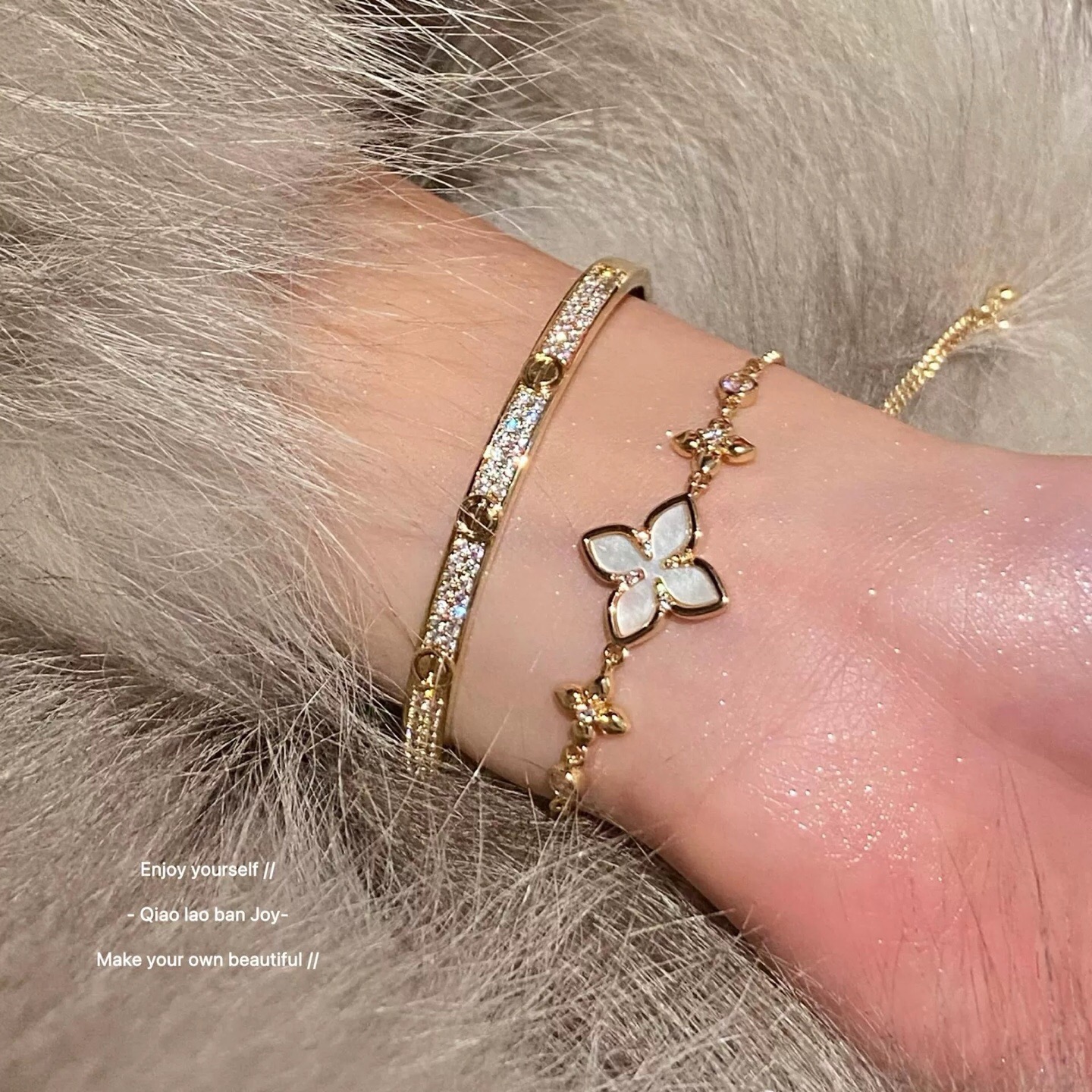 大小尺寸:17码，细版【Cartie*卡地亚最新款🆕🆕金色满钻满天星手镯】一致官网黄铜材质，非常的上镜‼