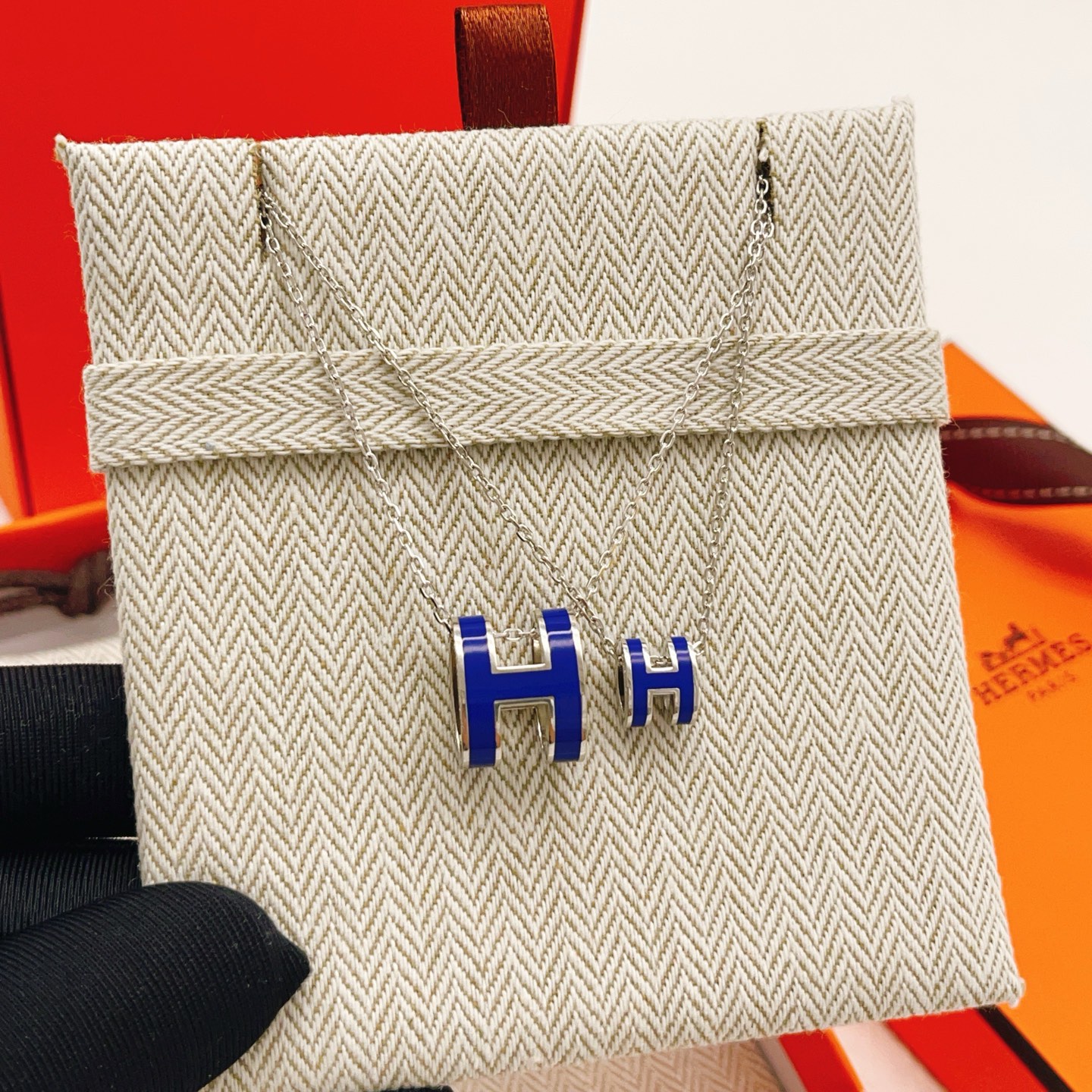 HX164银色HX165金色HX166玫瑰金【He@mes爱马仕最新款🆕🆕三色大号蓝H字母项链】一致官网 HX164银色HX165金色HX166玫瑰金【He@mes爱马仕最新款🆕🆕三色大号蓝H字母项链】一致官网