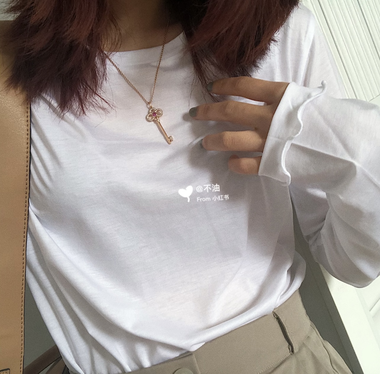【Tiffany*帝芙尼最新款🆕🆕玫瑰金镶钻红宝石锁匙项链】一致官网黄铜材质，非常的上镜‼️设计很特别值