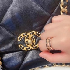 大小尺寸:6号、7号、8号【BVLGARI宝格丽最新款🆕🆕玫瑰金铆钉弹簧戒指】一致官网黄铜材质,非常的上 大小尺寸:6号、7号、8号【BVLGARI宝格丽最新款🆕🆕玫瑰金铆钉弹簧戒指】一致官网黄铜材质,非常的上