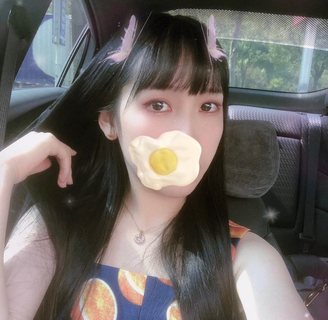 【BVLGARI宝格丽最新款🆕🆕玫瑰金白贝单钻圆形项链】一致官网黄铜材质，非常的上镜‼️设计很特别值得入