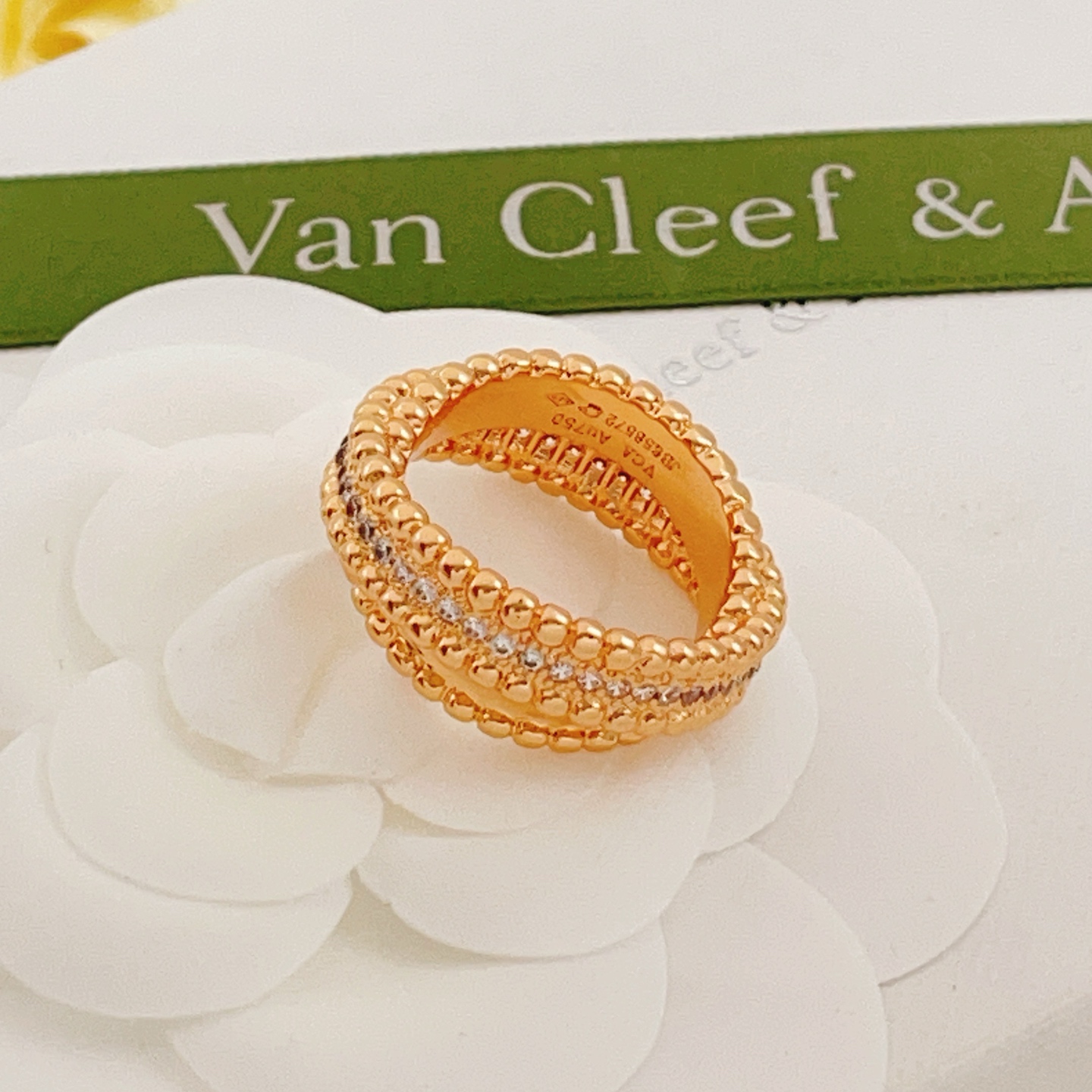 Van Cleef Arpels Perlee ring 18k yellow gold with clear diamonds No 7