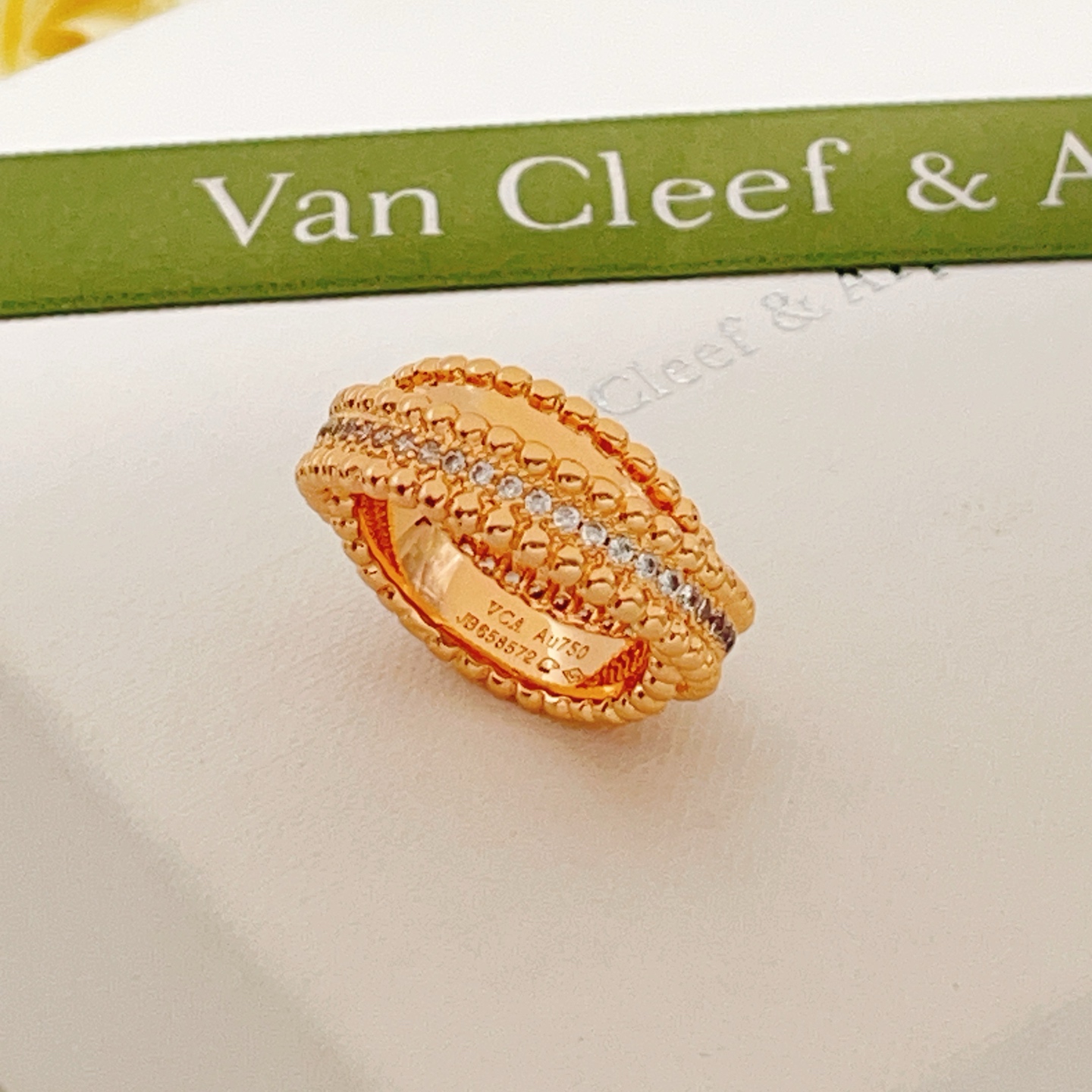 Van Cleef Arpels Perlee ring 18k yellow gold with clear diamonds No 7