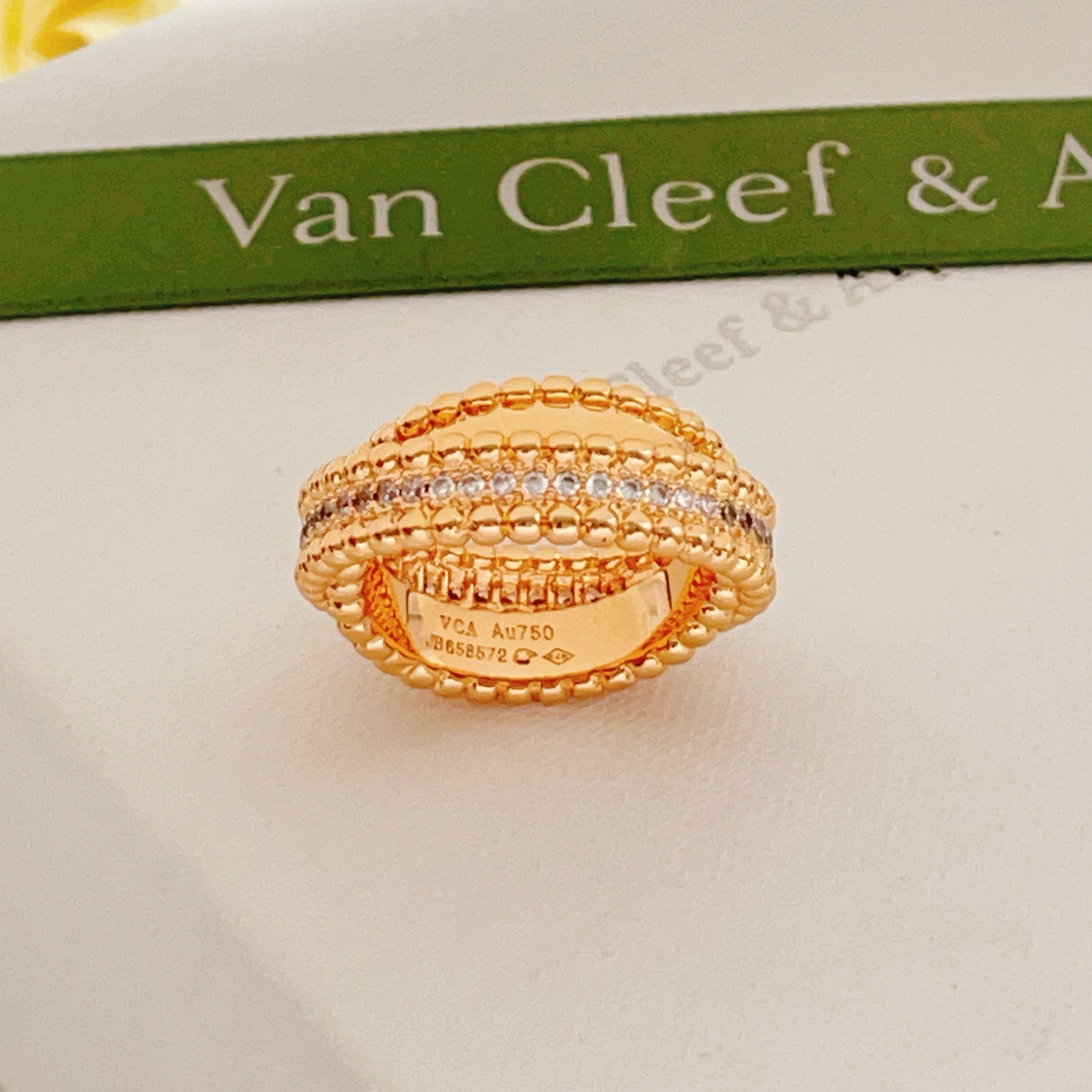 Van Cleef Arpels Perlee ring 18k yellow gold with clear diamonds No 7