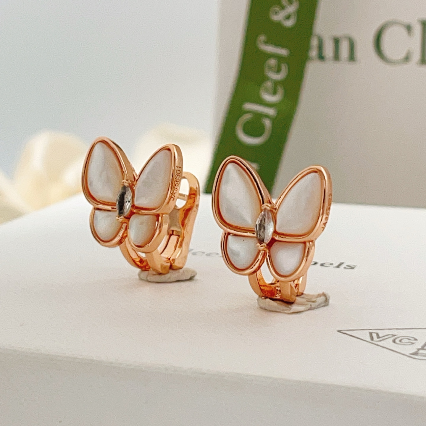 Van Cleef Arpels Two Butterfly earrings rose gold white mother-of-pearl clear diamond 12mm width