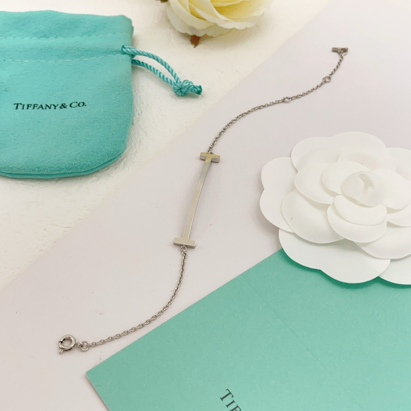 【Tiffany*帝芙尼最新款🆕🆕银色光面笑脸大号手链】一致官网黄铜材质，非常的上镜‼️设计很特别值得入