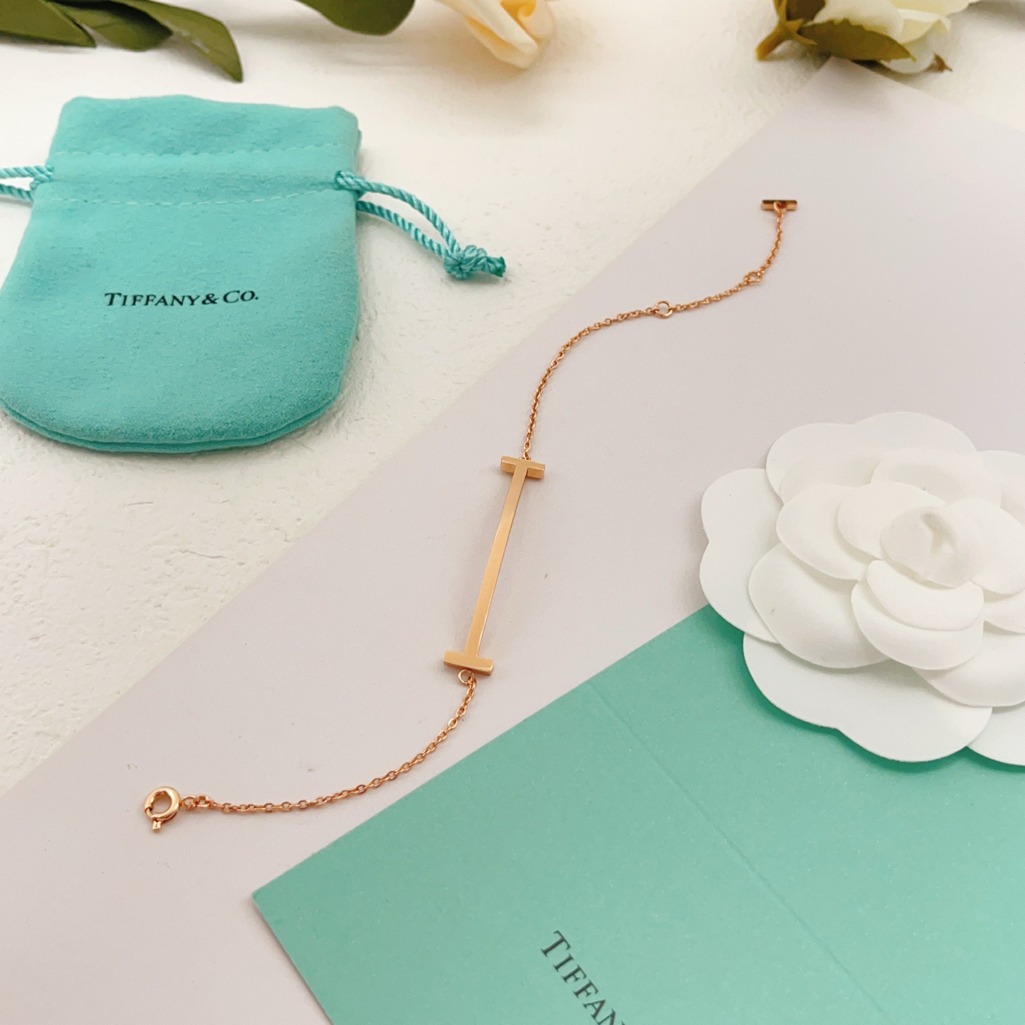 【Tiffany*帝芙尼最新款🆕🆕玫瑰金光面笑脸大号手链】一致官网黄铜材质，非常的上镜‼️设计很特别值得
