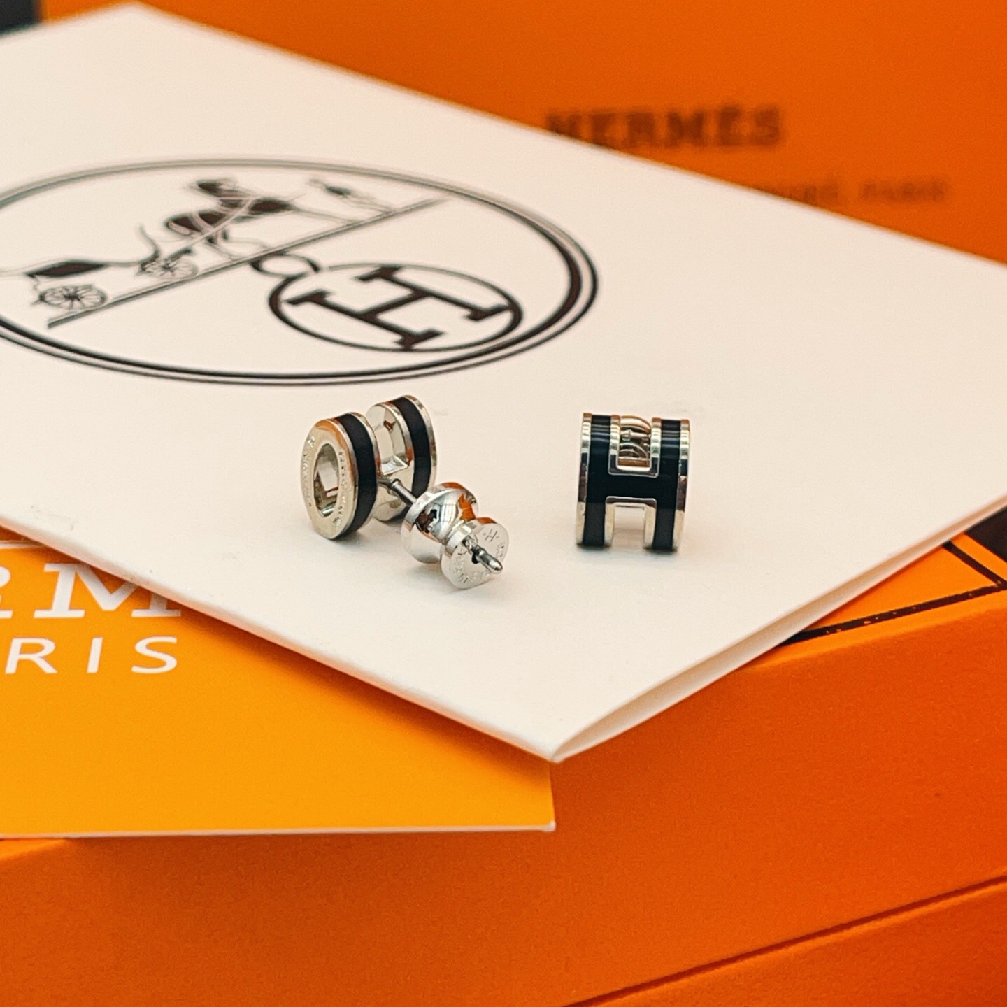 Hermès Haute Joaillerie Fine Jewelry Earrings Necklace Ring Ref 3