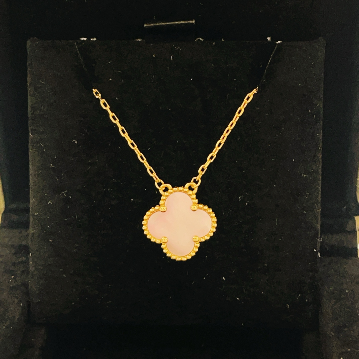 Collar Van Cleef Arpels Vintage Alhambra Oro amarillo con nácar rosa 42cm
