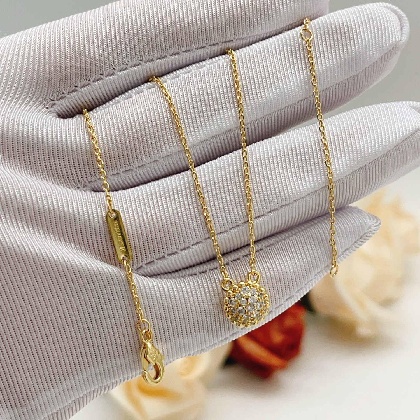 Collana Van Cleef Arpels Perlee Oro giallo con pavé di diamanti trasparenti da 42 cm con prolunga da 2 cm
