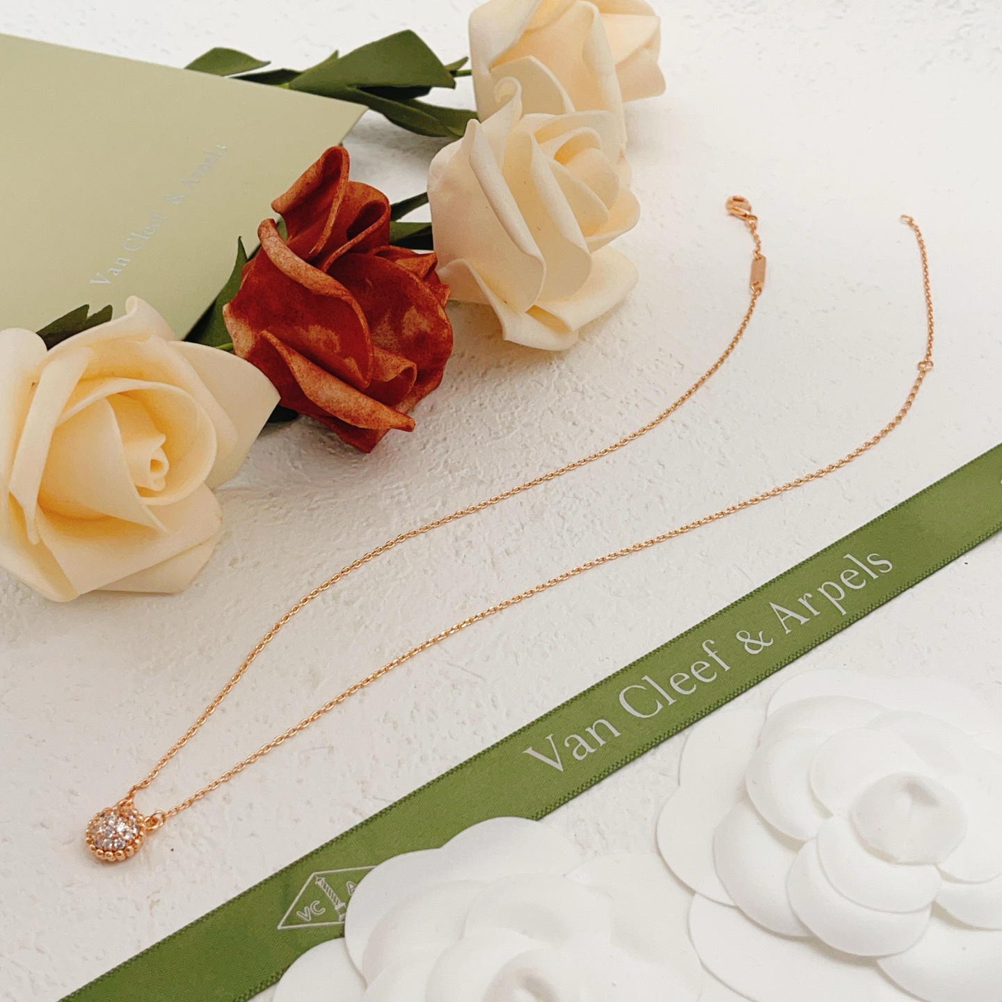 Van Cleef Arpels Perlee Couleurs necklace Rose gold with clear diamond pave 42cm