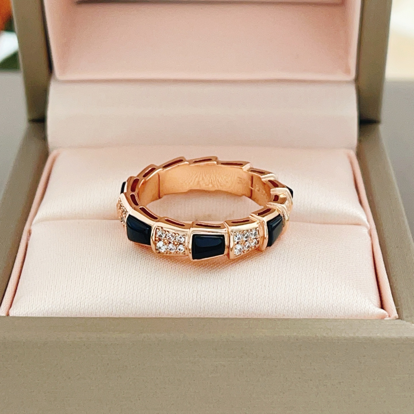 Bvlgari Haute Joaillerie Fine Jewelry Earrings Necklace Ring 2