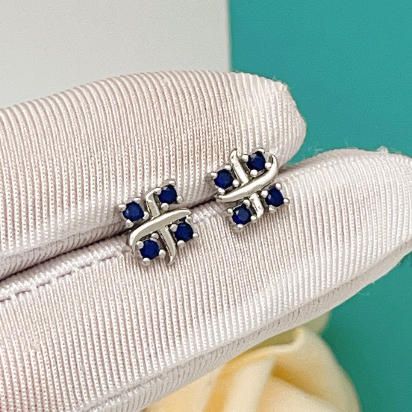 Tiffany Tiffany T earrings sterling silver with deep blue sapphire stones 8mm stud diameter