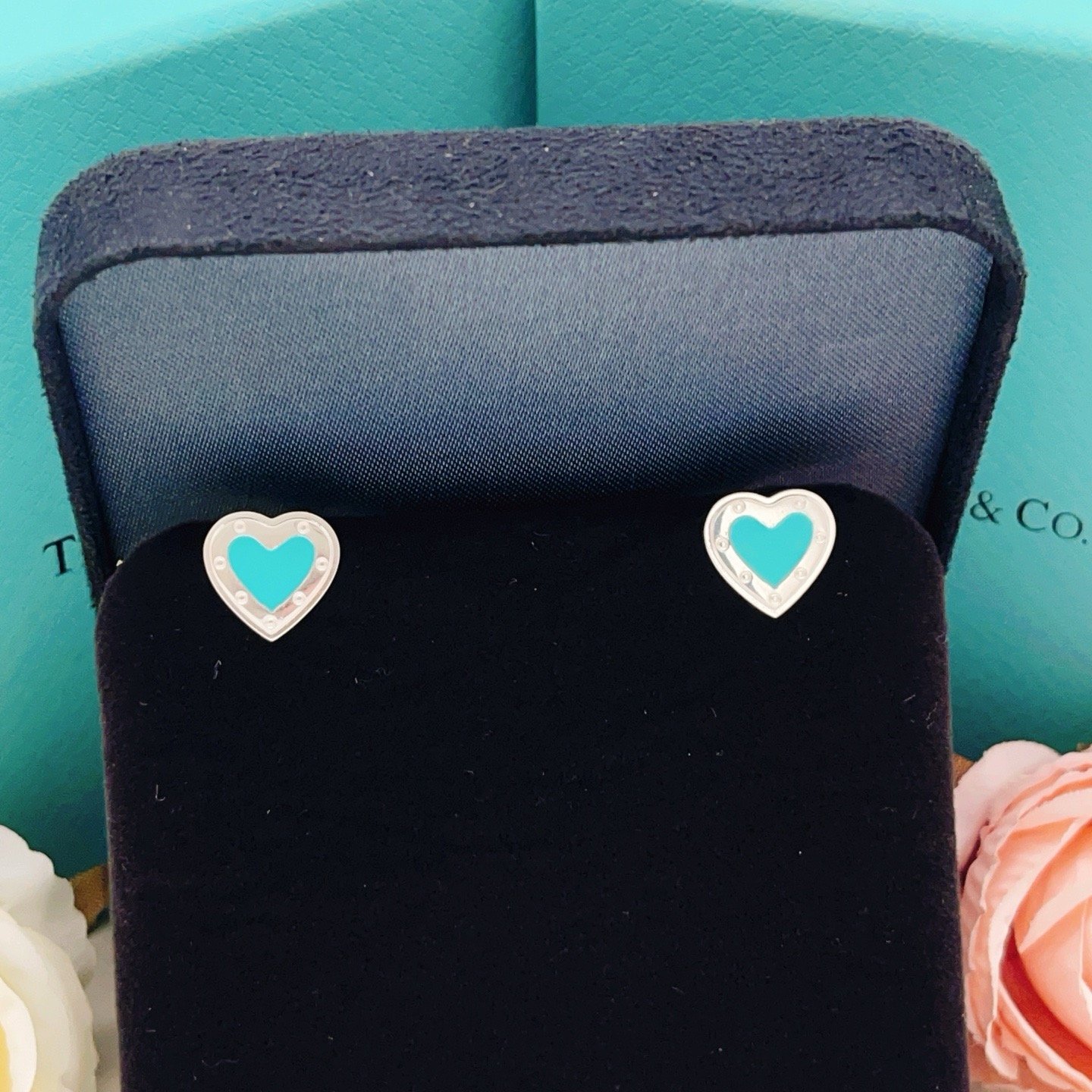 Tiffany Return to Tiffany Love Heart Tag Stud Earrings earrings silver-toned metal with turquoise blue enamel heart inlay 1cm stud diameter