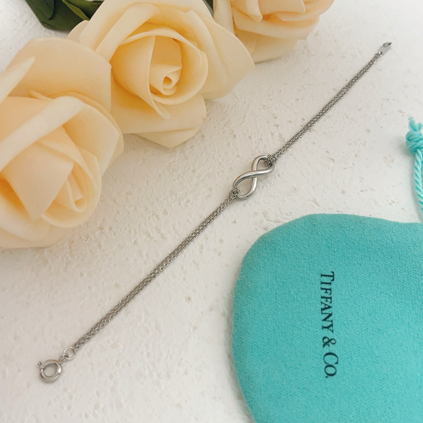 Tiffany Co Infinity bracelet Sterling silver no accent stones 17 8cm