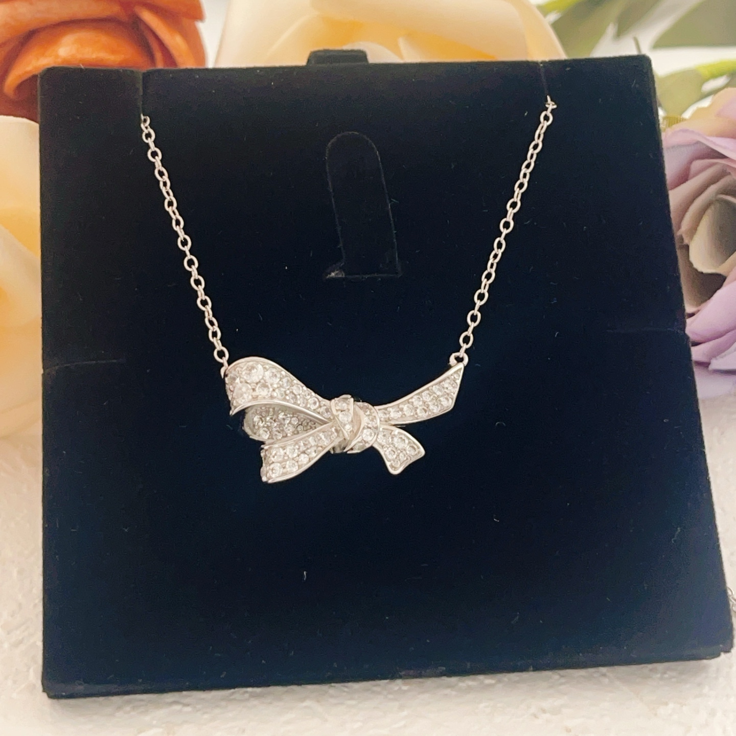 Graff Bow necklace white gold diamond 40cm
