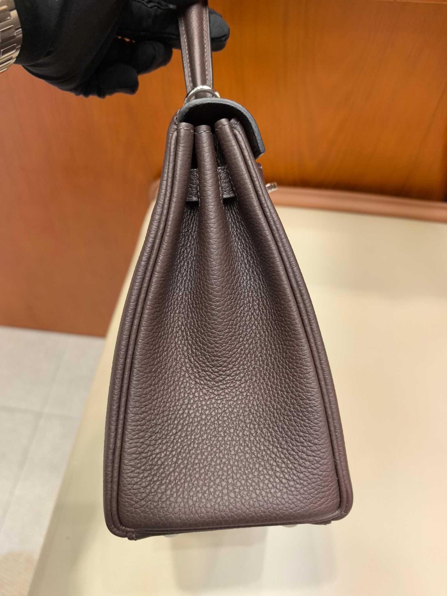 Elegant Brown Togo Leather Kelly Bag with Silver Hardware - 25cm 4 a1746864046719 2622